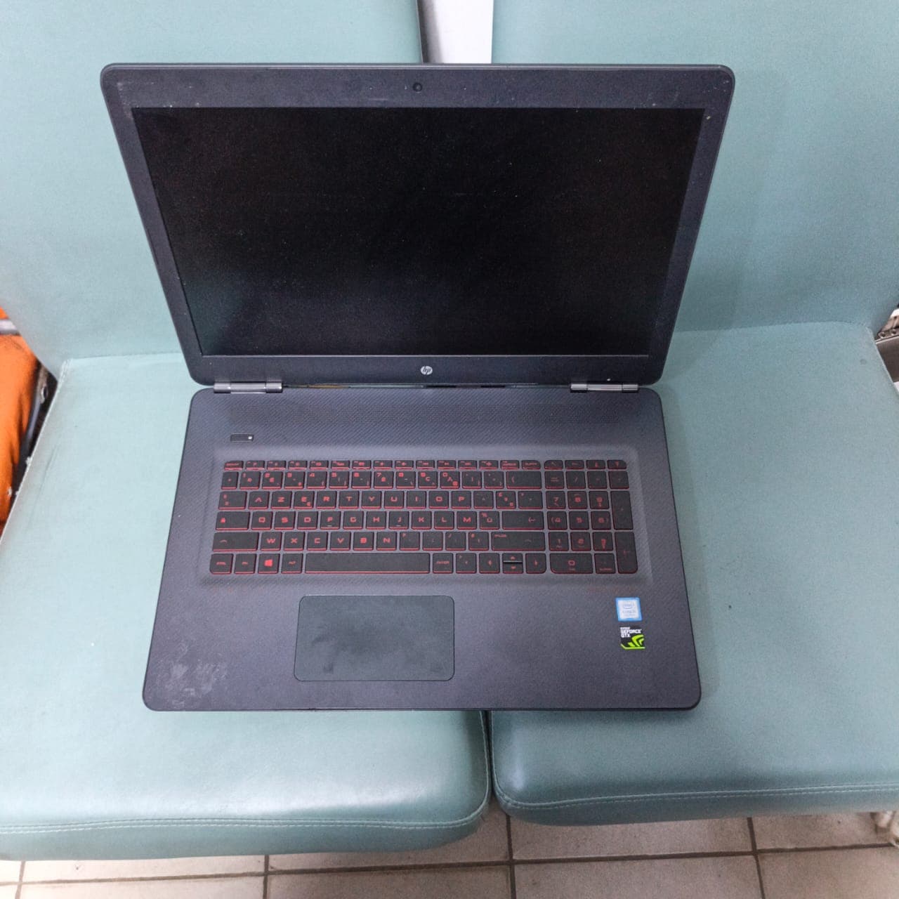 HP OMEN Gaming 17" - Core i5 7ème gén, 16GB RAM, NVIDIA 2GB