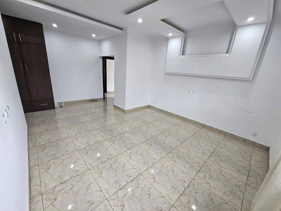 Duplex 6 pièces meublé - Riviera 4, World City - 1,8M FCFA