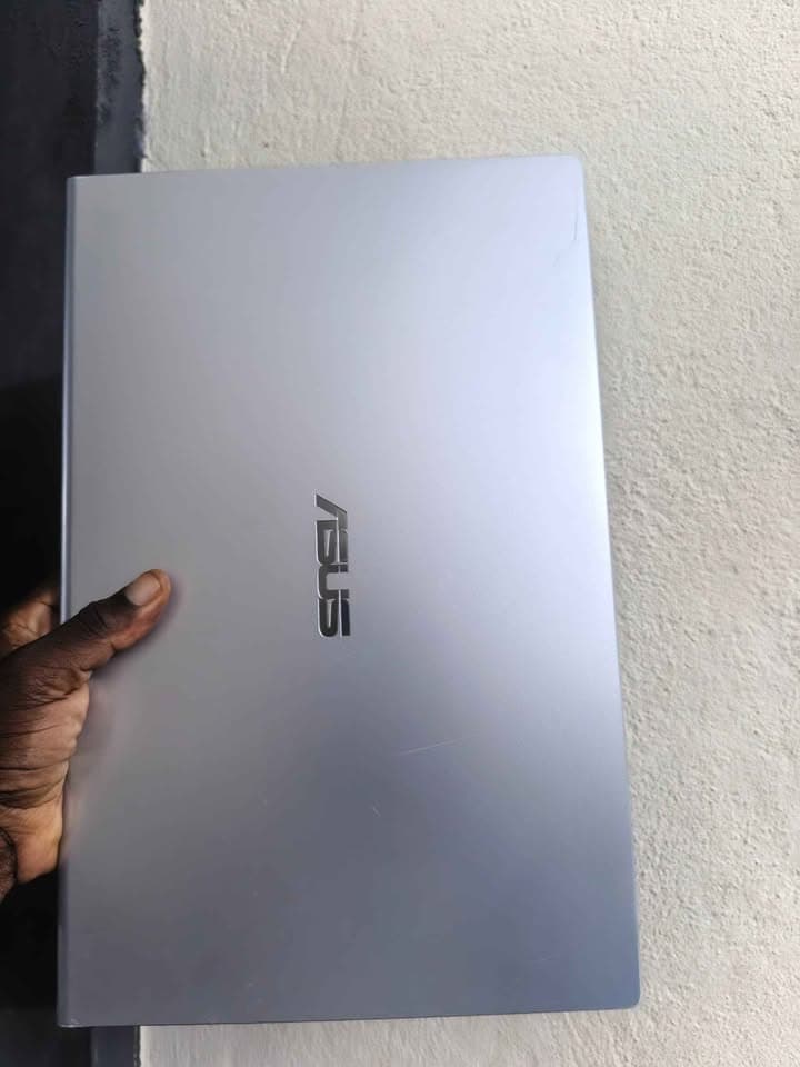 Asus Vivo Book core i3 8th génération